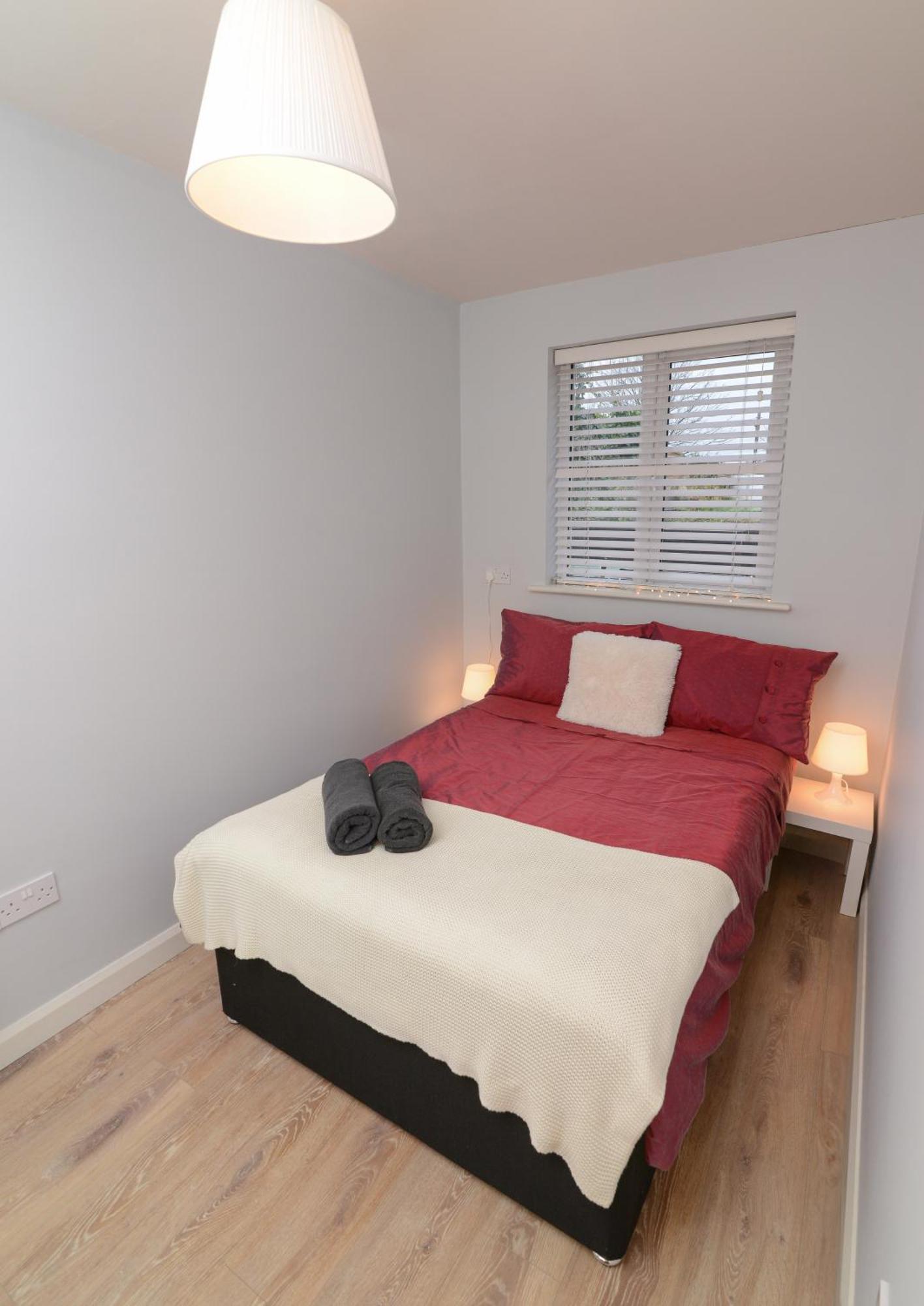The Red Keep Fab Location - Two Bed - Two Bathrooms -Townhouse Galway Extérieur photo